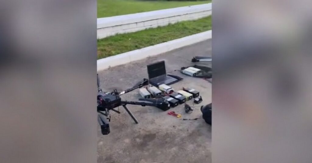 В приграничье с Польшей задержали нарушителя с двумя беспилотниками