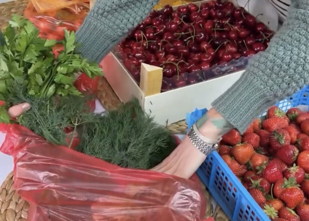 Бюджетный шопинг. Что можно купить на рынке в Таборах за 300 рублей
