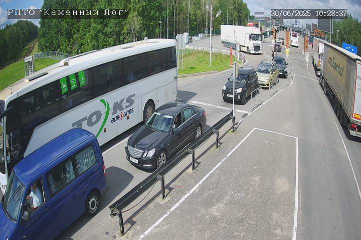 Очередь на въезд в ЕС превысила 4 000 машин: Польша и Литва тормозят поток