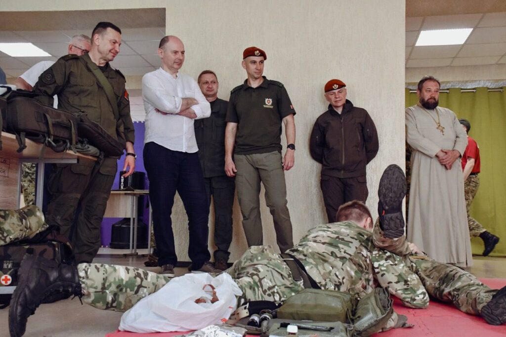 бой