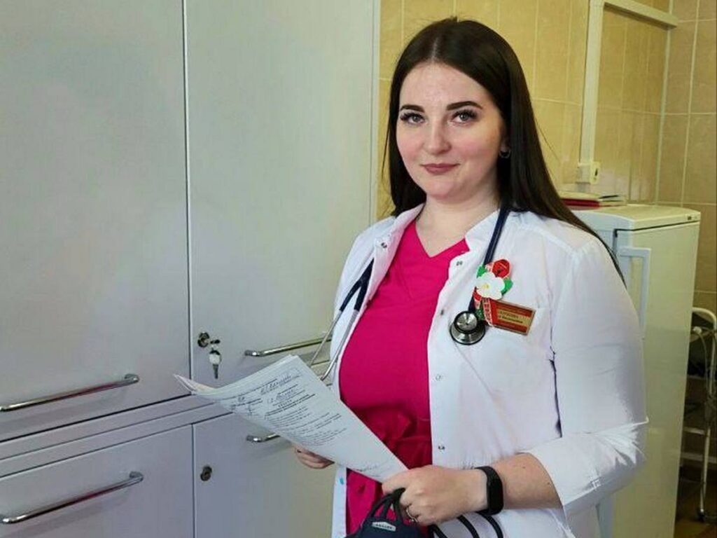 Как врач из Березино совмещает медицину, песни, КВН и соцсети