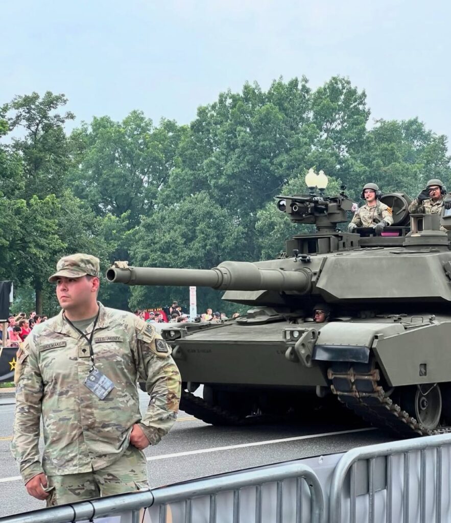 США парад и белорус