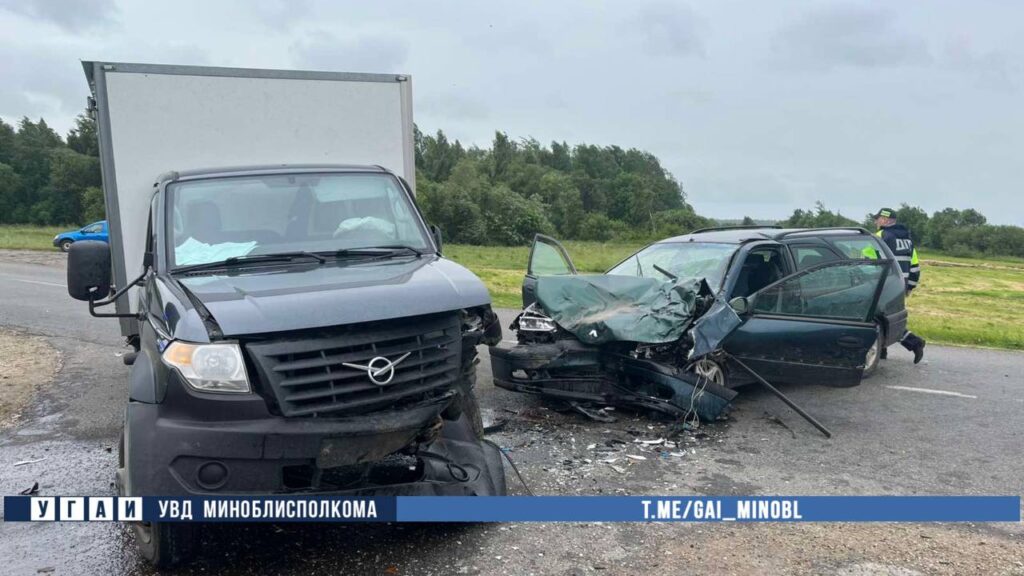 В Слуцком районе столкнулись два авто