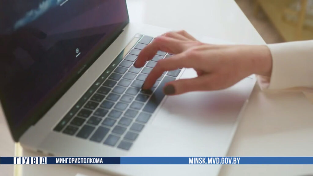 Квадроцикл и детские джинсы: как кибермошенники обманули минчан