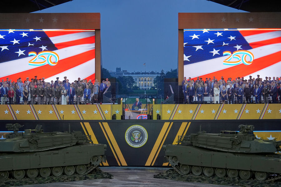 Смазанный парад Трампа: попытка копировать День Победы превратилась в фарс