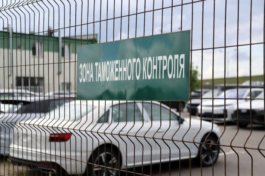 С 2026 года в Беларуси изменятся правила ввоза авто для юрлиц: введут ограничения и новые требования