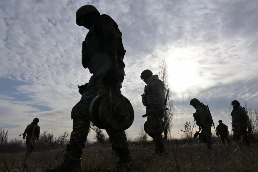 военные