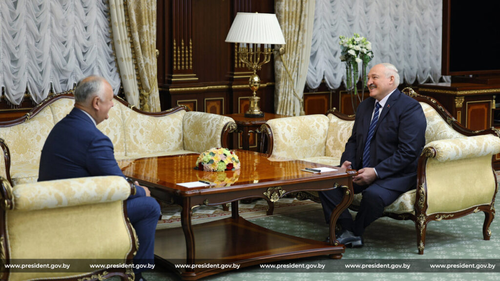 Додон Лукашенко