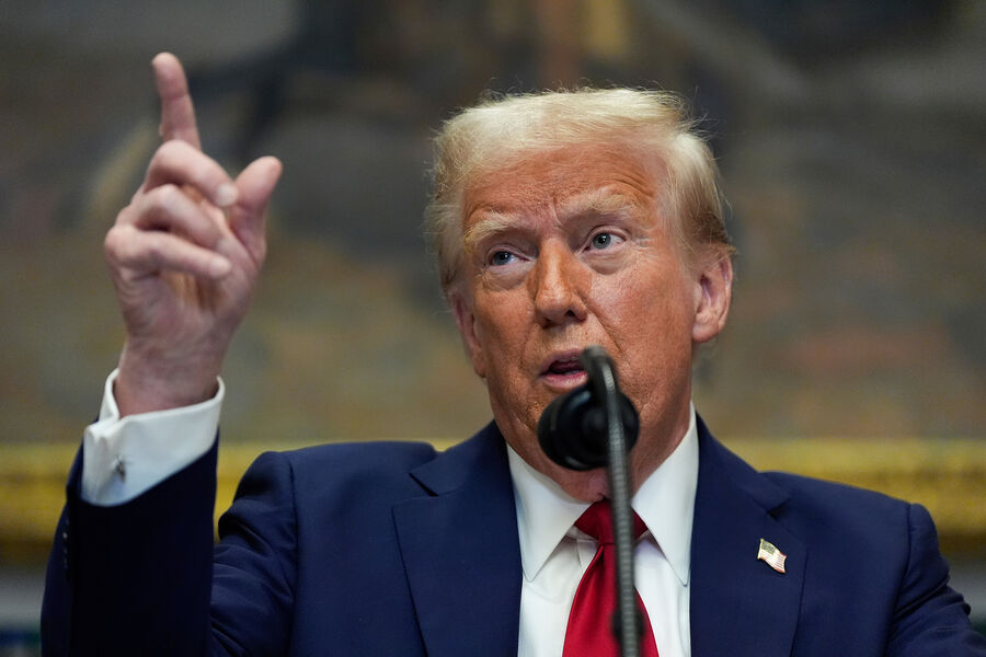 Трамп анонсировал дополнительные пошлины для стран, поддерживающих БРИКС