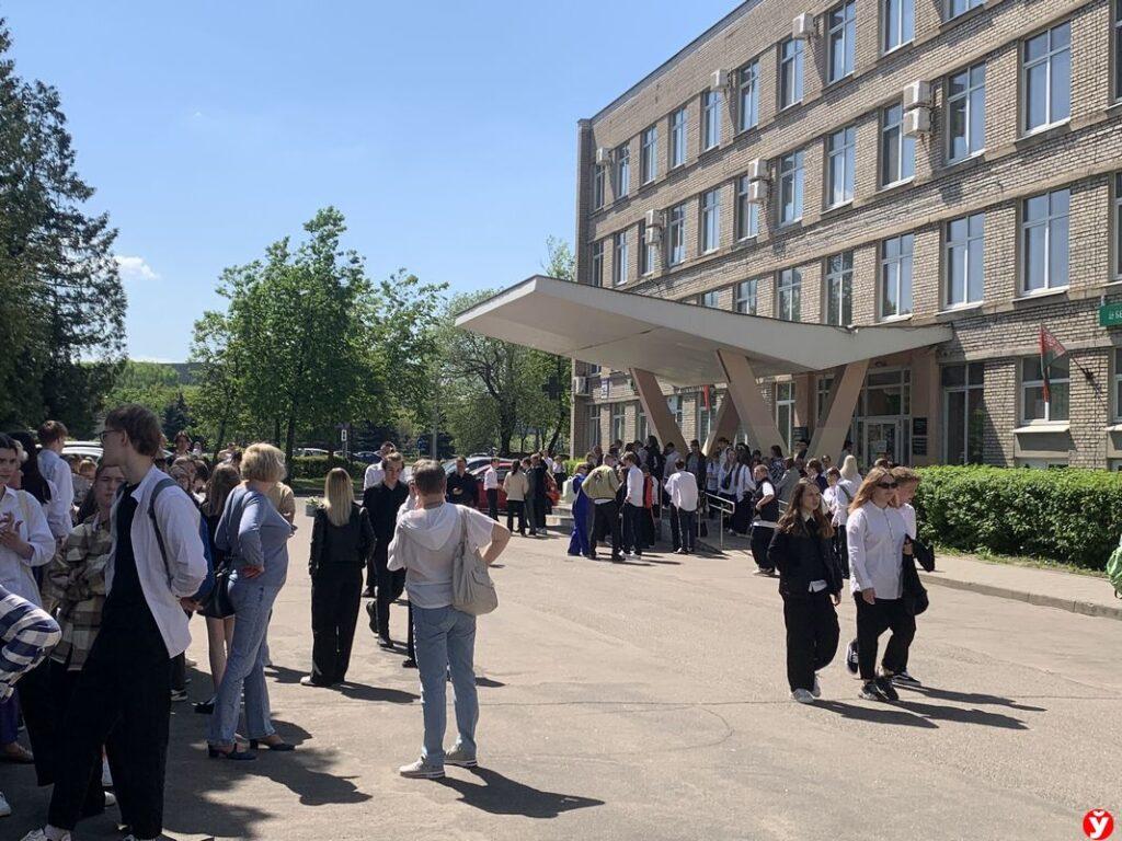 Новые правила: часть одиннадцатиклассников освободят от ЦЭ уже с 1 сентября