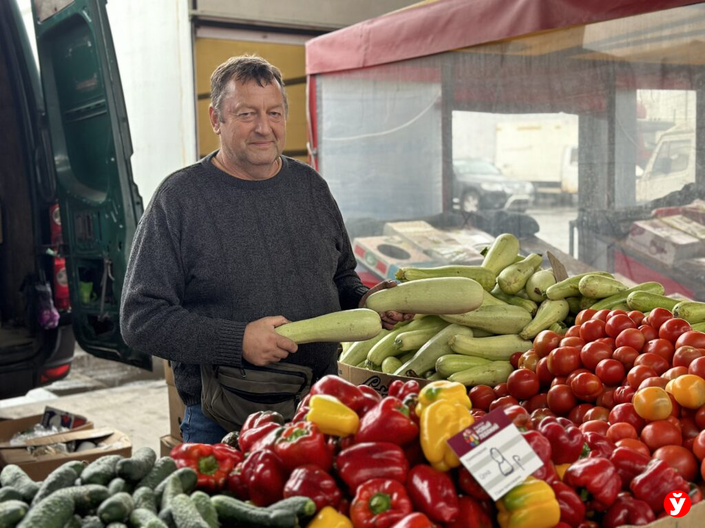 продавец