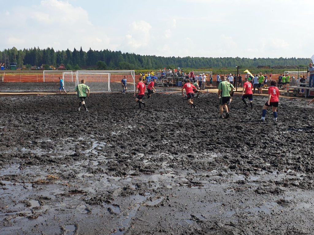 В Пуховичском районе пройдет турнир по торфяному футболу