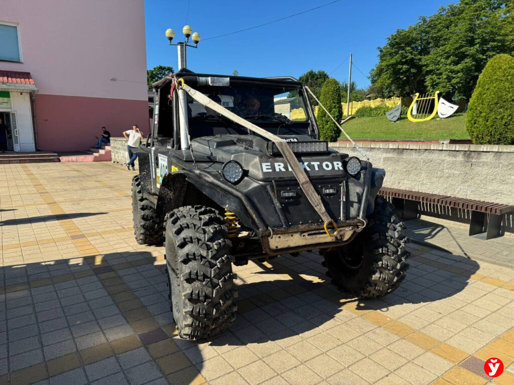 джип