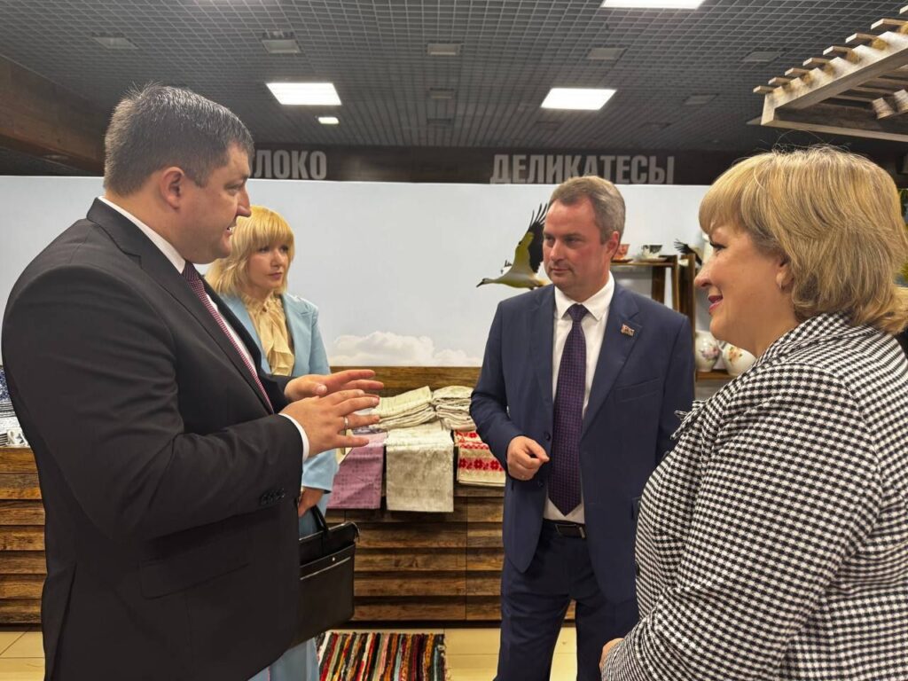 Белорусская деревня Питер