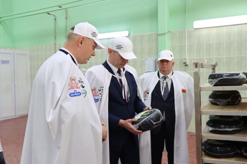 От Слуцка до Зимбабве: Кушнаренко показали экспортный потенциал сыродельного комбината