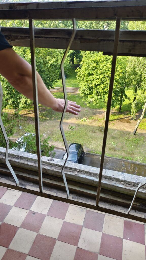 окно
