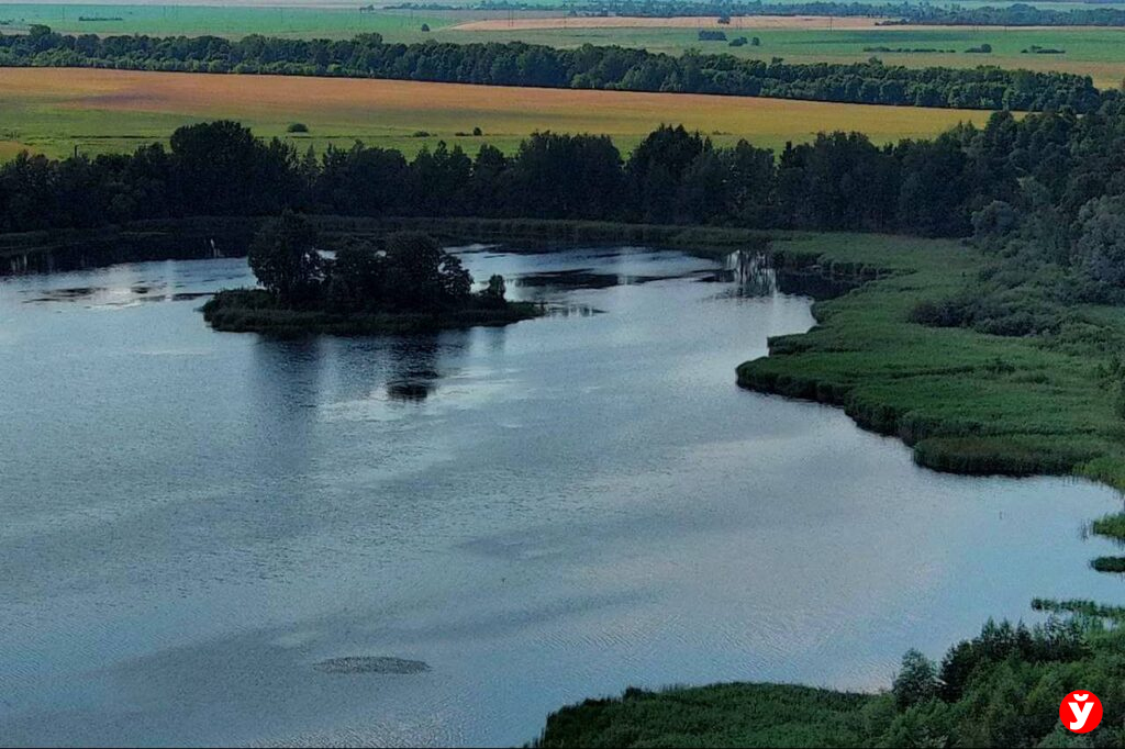 вода