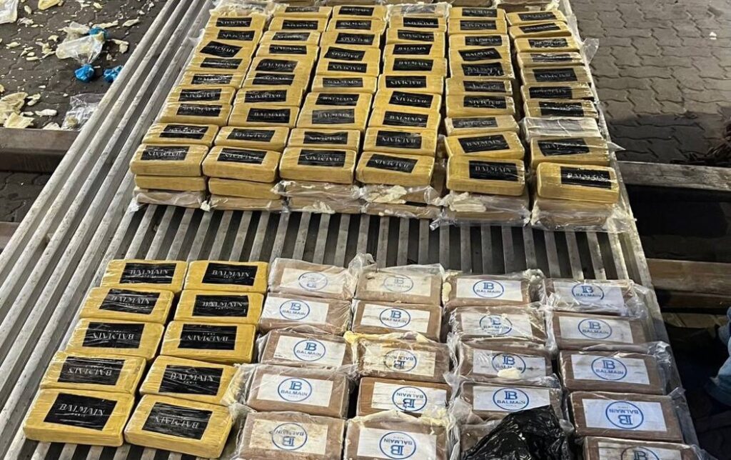 Более 820 кг кокаина пытались ввезти в Россию под видом бананов