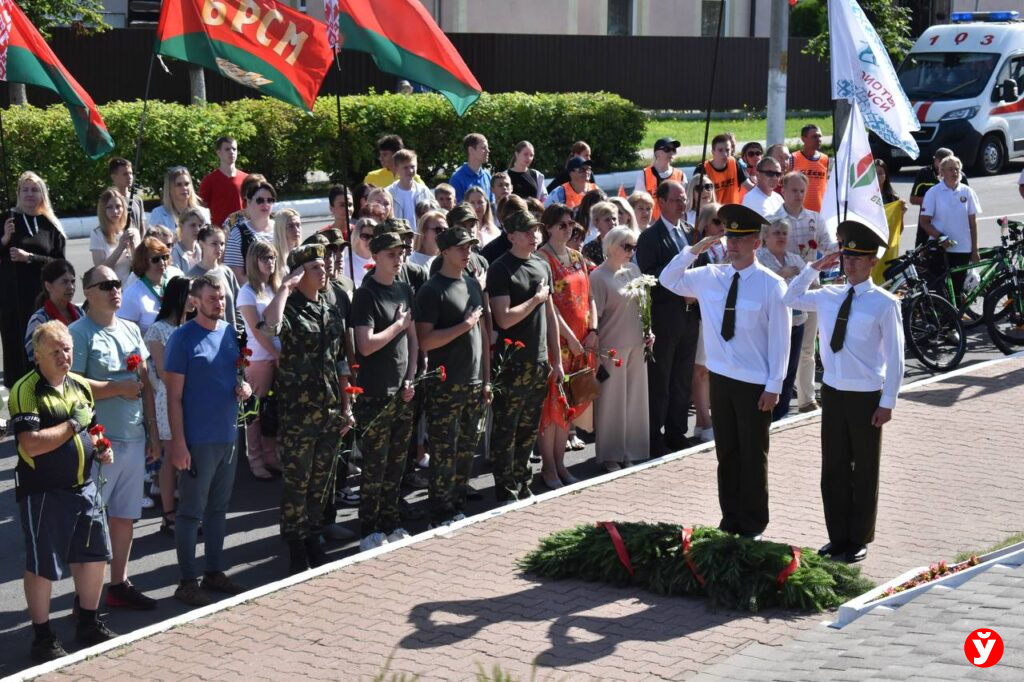 возложение
