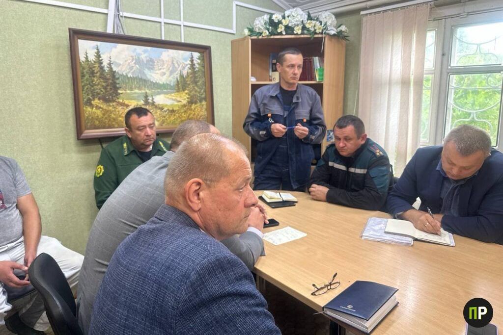 Штаб в Колодищах координирует ликвидацию последствий стихии: повреждены 17 домов и 10 автомобилей