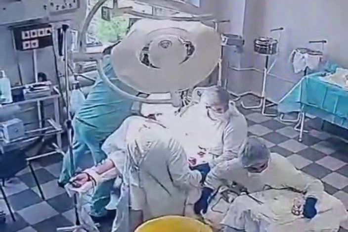 Хирурги на Камчатке продолжили операцию во время землетрясения магнитудой 8,7