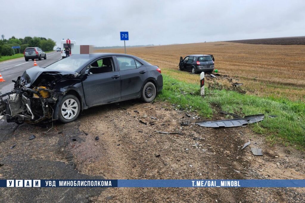 В Несвижском районе столкнулись два автомобиля: пострадала пассажирка