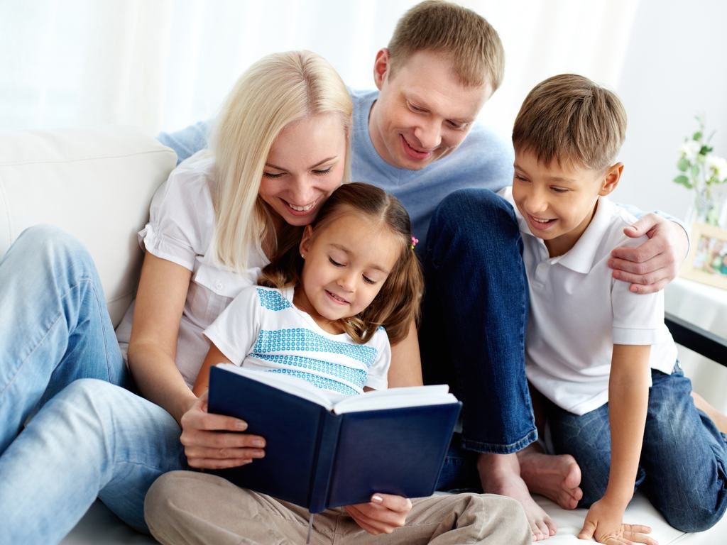 Топ книг для семейного чтения летом