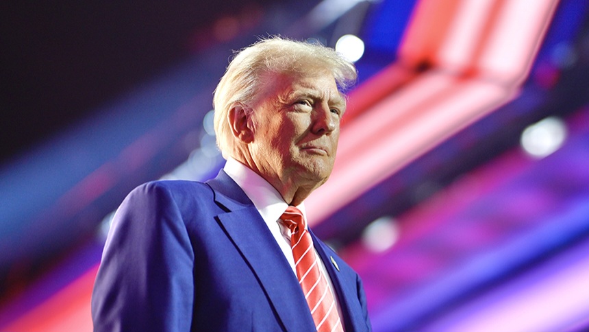 Почему Трампа не волнует падение рейтинга?
