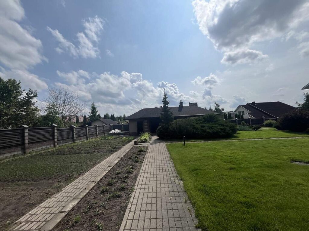 Дом Боровляны