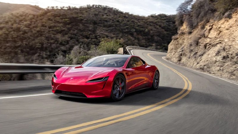 Суперкар Tesla Roadster сможет присасываться к земле