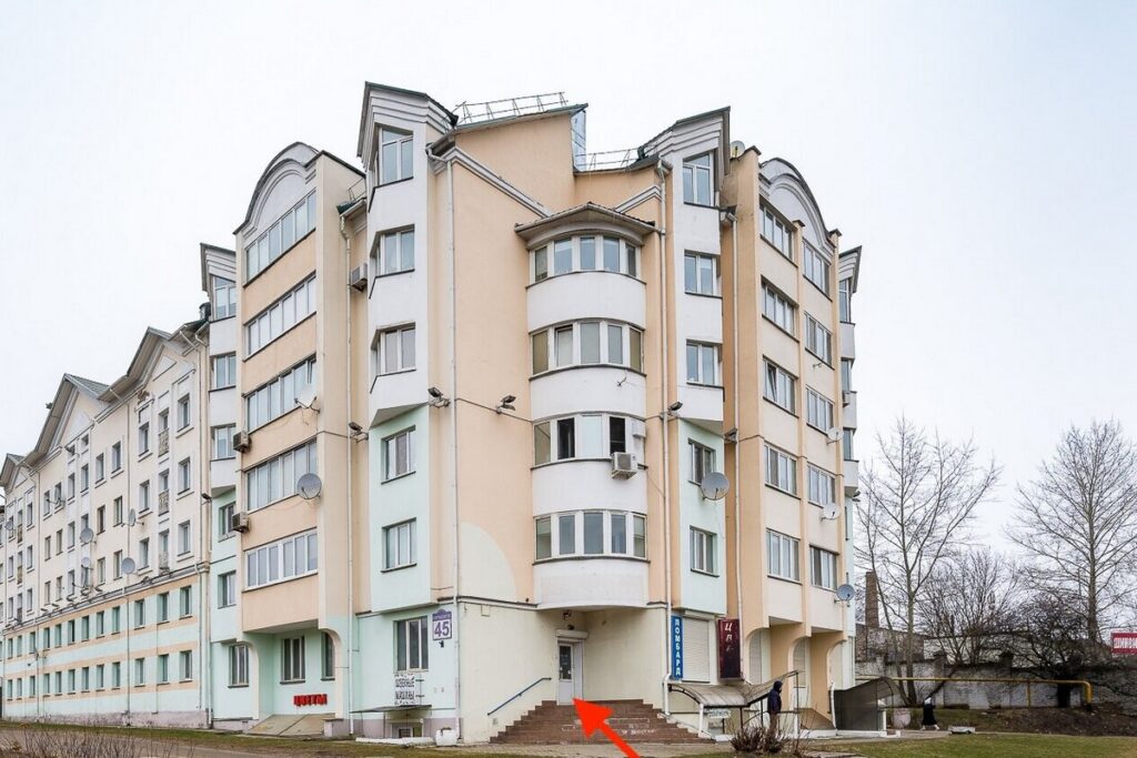Редкий шанс: продается 3-комнатная квартира в необычном доме на Партизанском проспекте