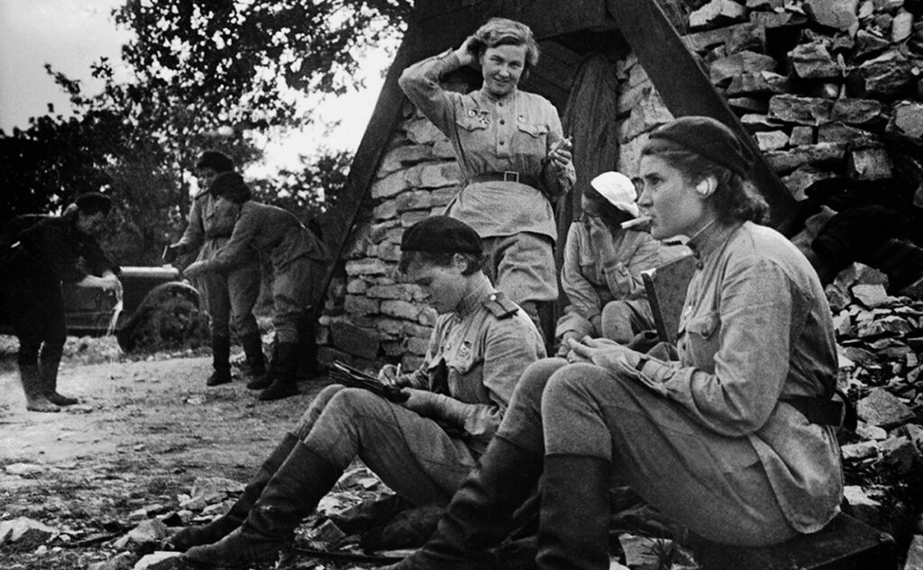 На счету более тысячи боевых вылетов. Ирина Себрова из полка знаменитых «Ночных ведьм»