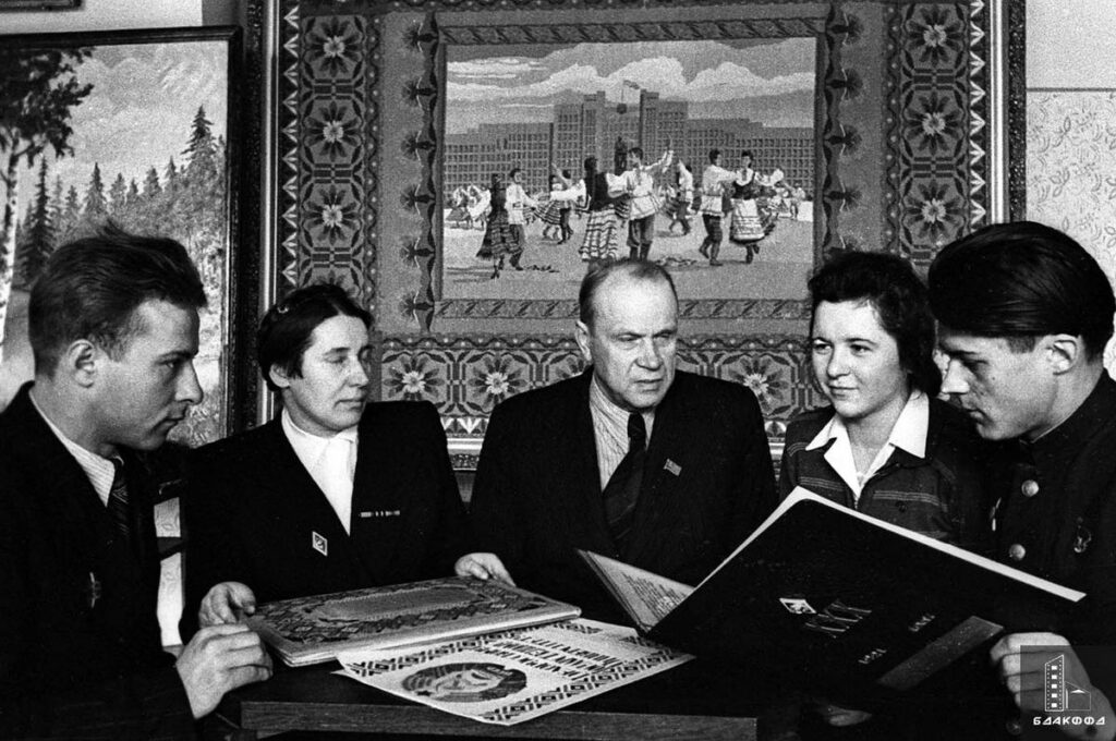 Белорусский взгляд на творчество Дефо и Твена: 100 лет литературоведу Борису Мицкевичу
