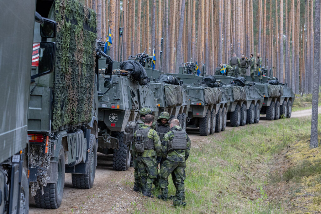 военные