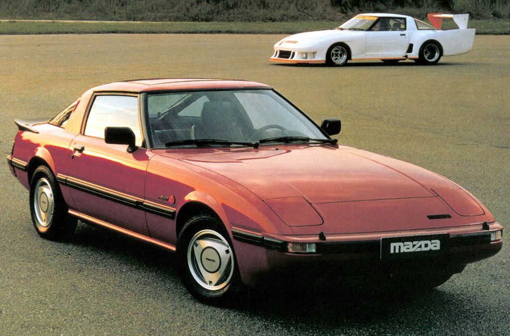 Mazda выпустит несколько гибридов и электромобилей до 2030 года