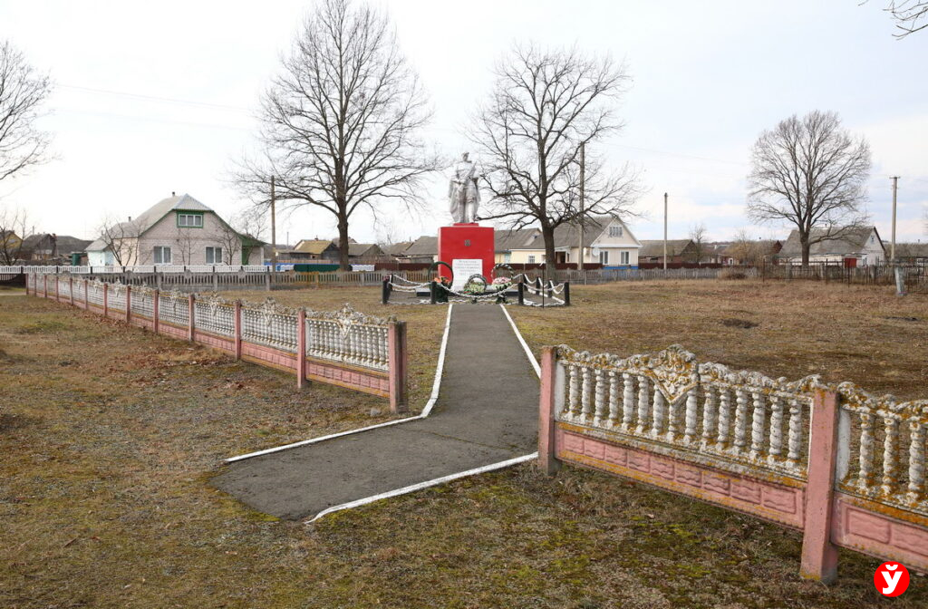 солдат