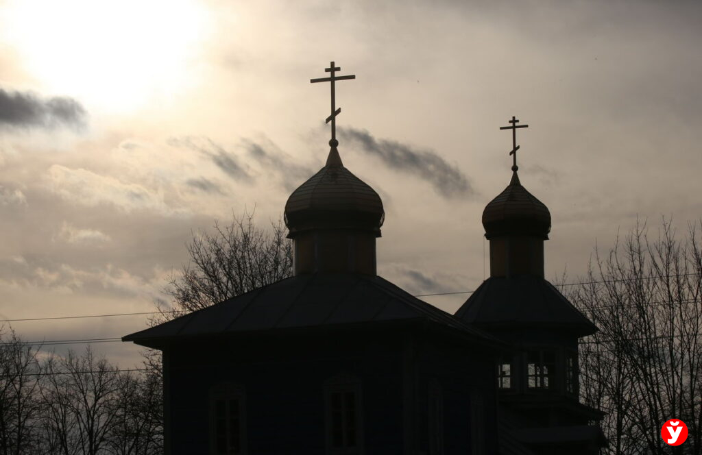 храм