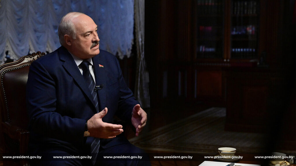 Лукашенко рассказал, почему обмен пленными через Беларусь работает