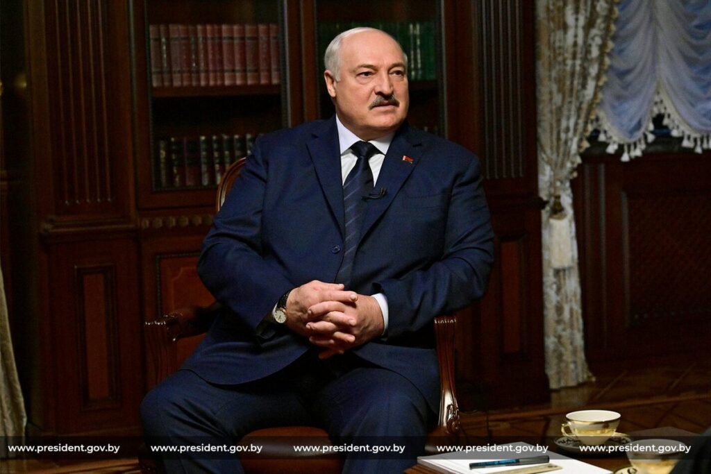 Лукашенко предложил Трампу вести переговоры вместо резкой риторики