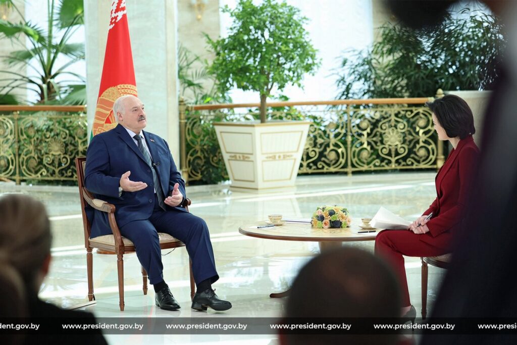 Лукашенко опроверг участие беглых в договоренностях с США по помилованию