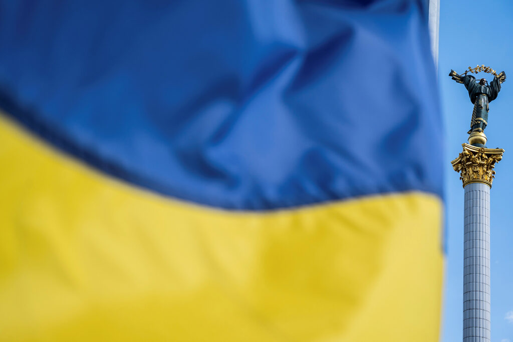 Азарёнок назвал путь возвращения украинского народа домой