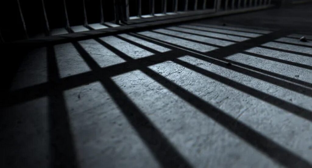 В Великобритании более 26 тысяч заключенных досрочно вышли на свободу
