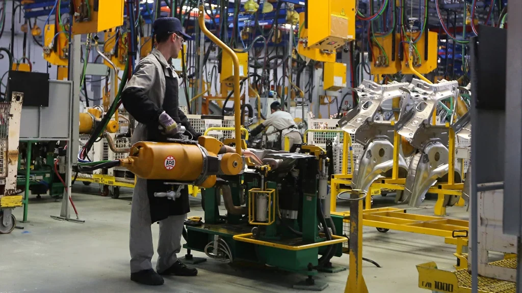 Lada появятся в Кыргызстане под новым брендом Muras