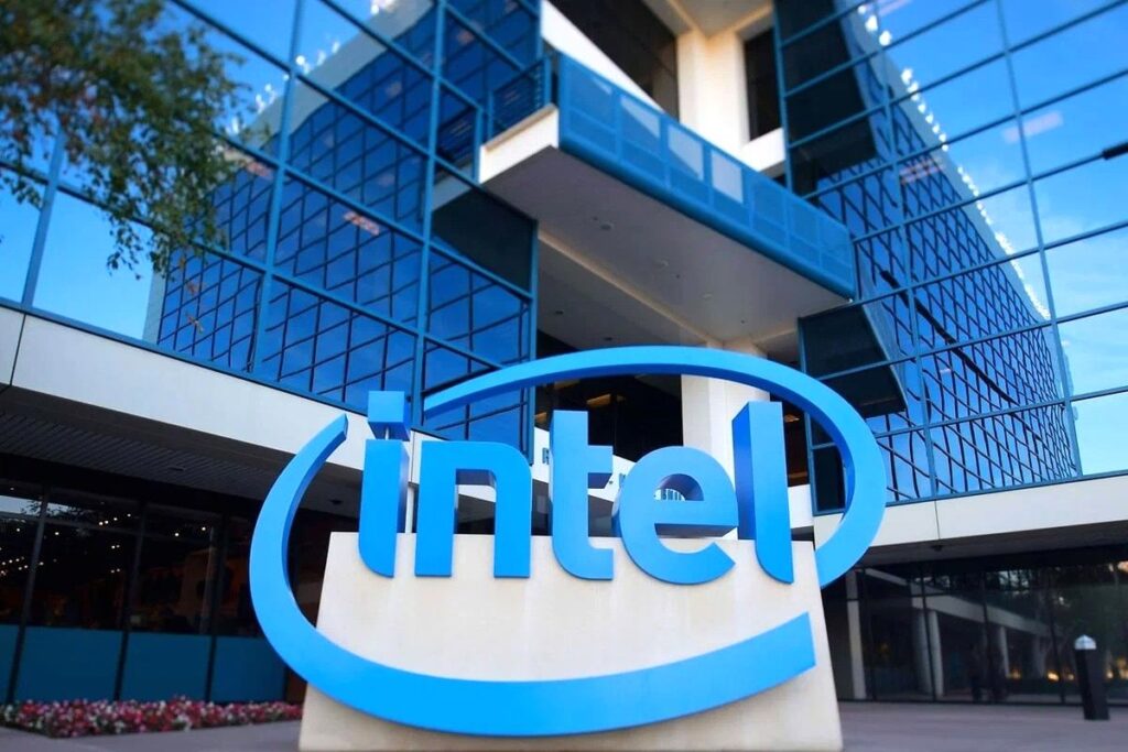 Национализация по-американски: Трамп хочет прибрать к рукам Intel