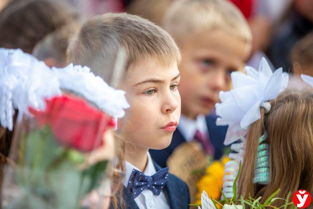 Белорусские школьники получат новые учебники к новому учебному году