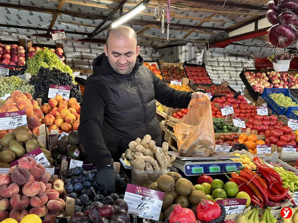 продавец
