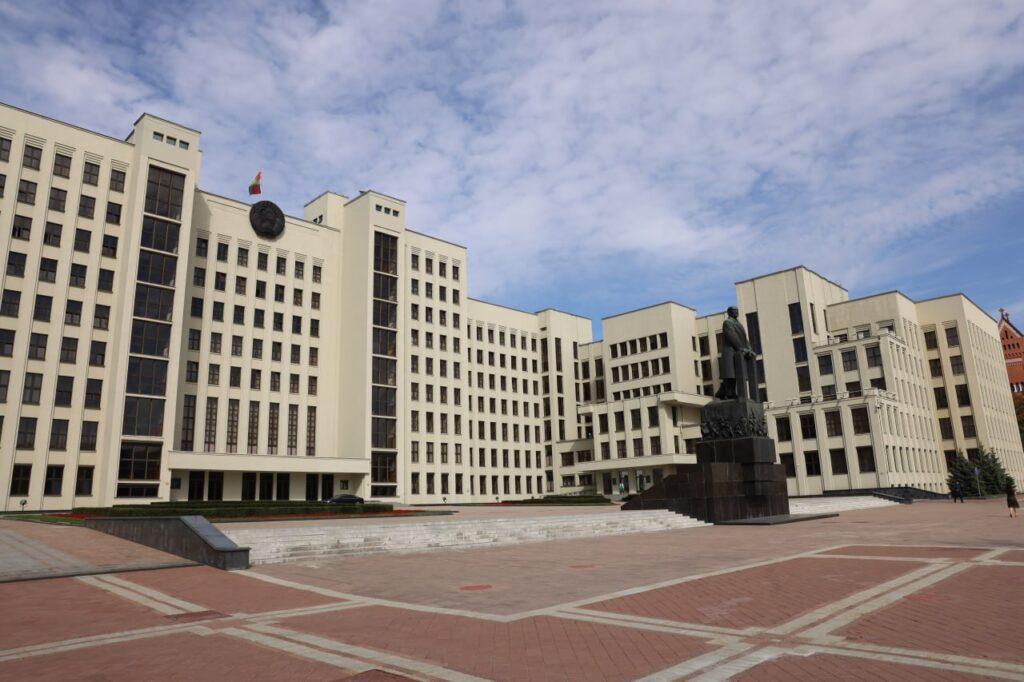 Военное положение: новый законопроект рассматривают в Беларуси