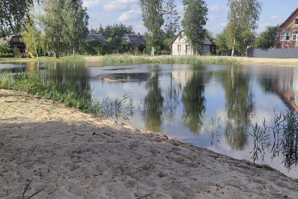 В Пуховичском районе мужчина утонул, решив переплыть водоем