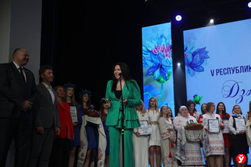 Минская область креативно представила женскую судьбу на республиканском конкурсе и стала призером
