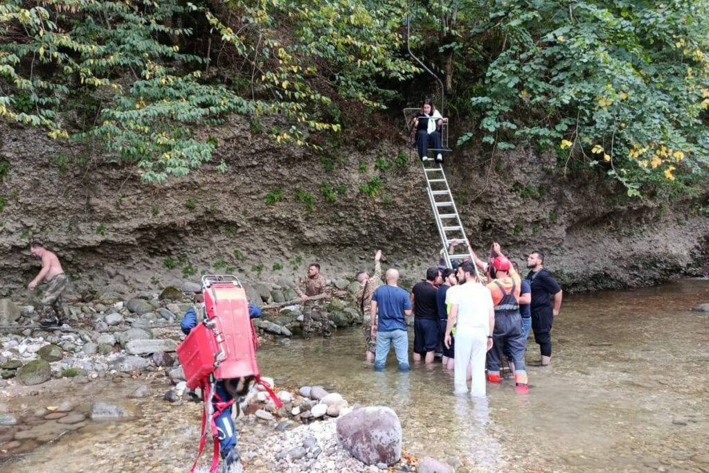 Канатная дорога оборвалась в Нальчике: шесть человек в больнице
